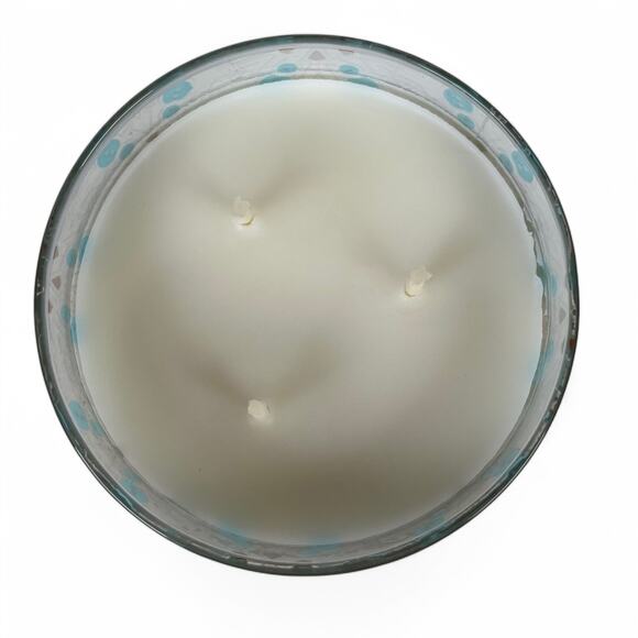 Fresh Sparkling Snow Jar Candle Bath & Body Works - Picture 2 of 3